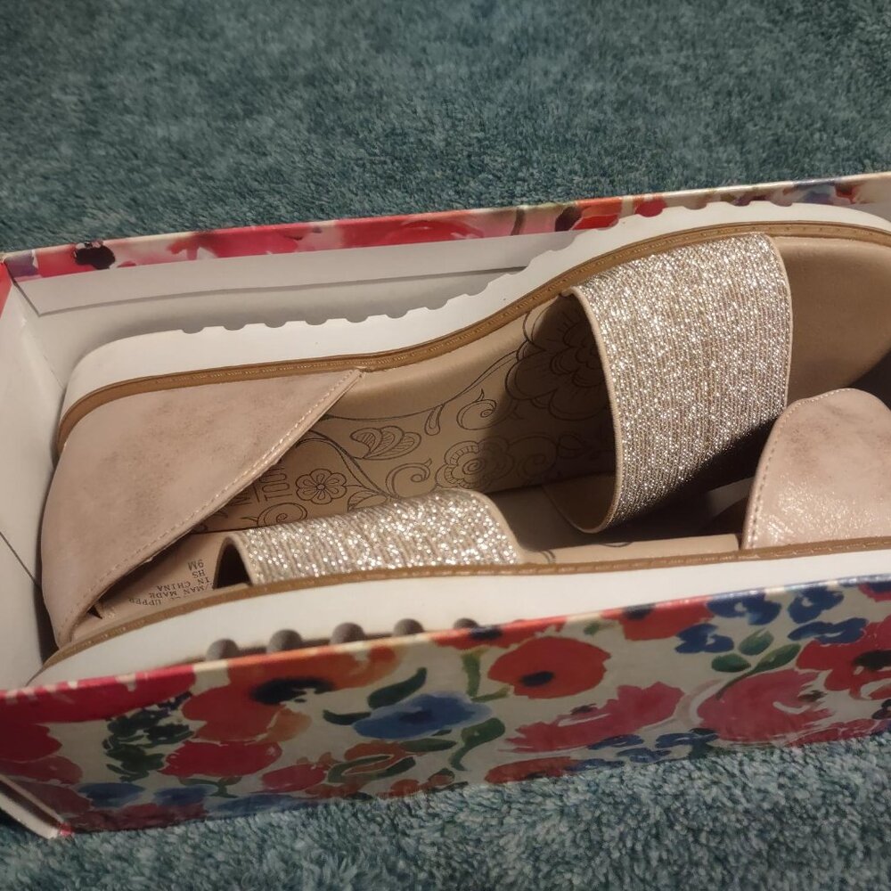 Mootsie Tootsie Sz. 9 - Worn once - - Picture 2 of 5